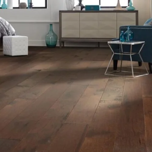 Article on engineered versus solid hardwood flooring provided by Color Tile of Medford in Medford, OR